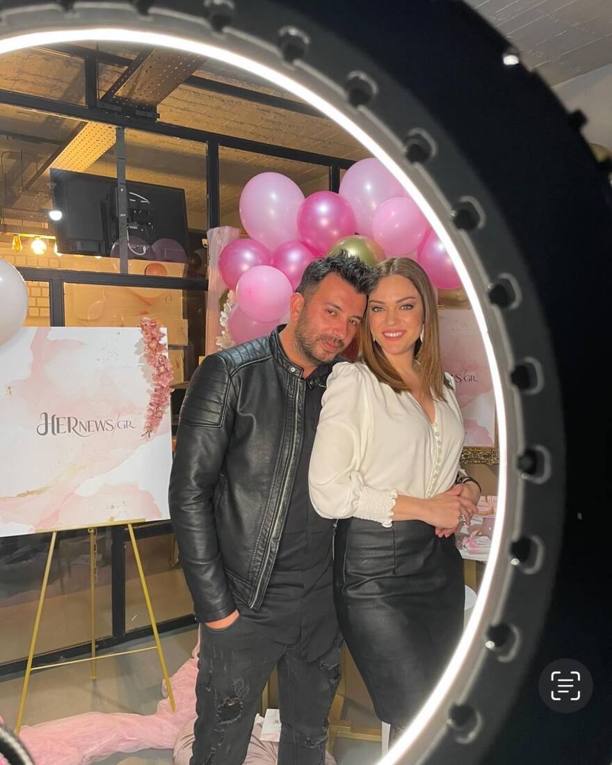 Μπάγια Αντωνοπούλου: Ο άντρας αυτός άλλαξε τη ζωή μου, γράφει για τον σύντροφό της