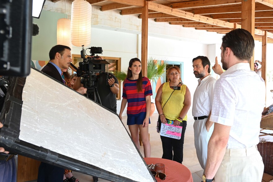 H Παραλία: Επιστρέφει στην ΕΡΤ1 με δεύτερη σεζόν - Δείτε φωτογραφίες από τα γυρίσματα