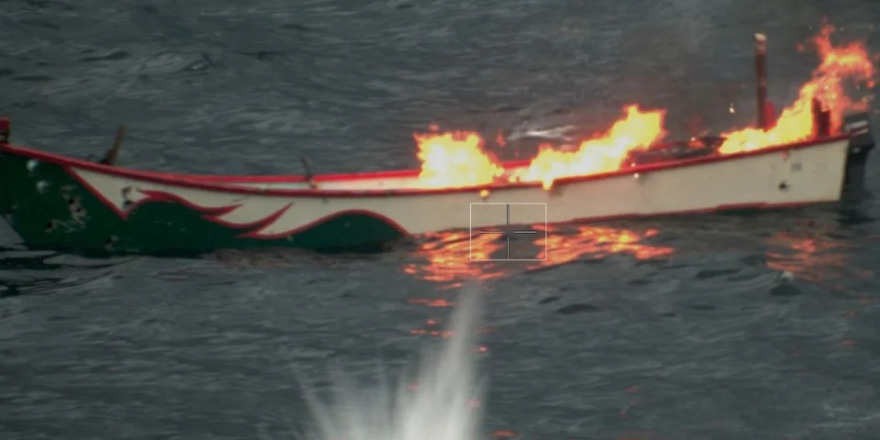 Υπό την προστασία φρεγάτας το τάνκερ Sounion: Εξετάζεται μεταφορά του σε ασφαλές λιμάνι για εκτίμηση των ζημιών