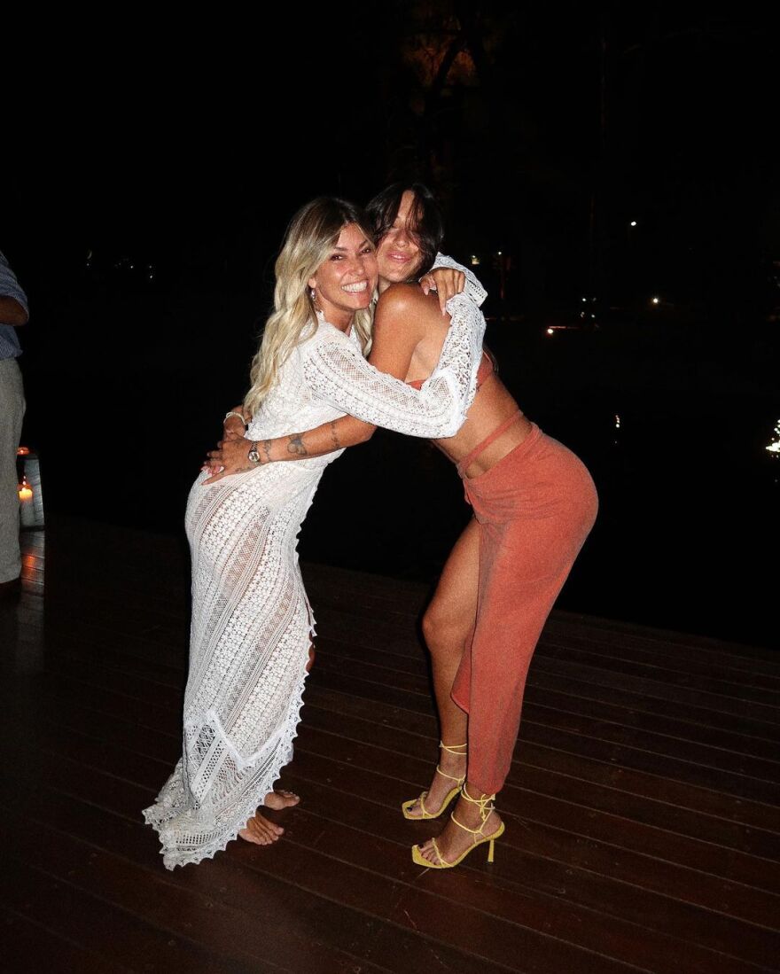 Bάσια Κωσταρά: Έκλεισε τα 38 - Το ζεϊμπέκικο της Κλέλιας Ανδριολάτου