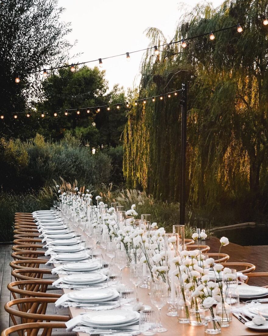 Bάσια Κωσταρά: Έκλεισε τα 38 - Το ζεϊμπέκικο της Κλέλιας Ανδριολάτου