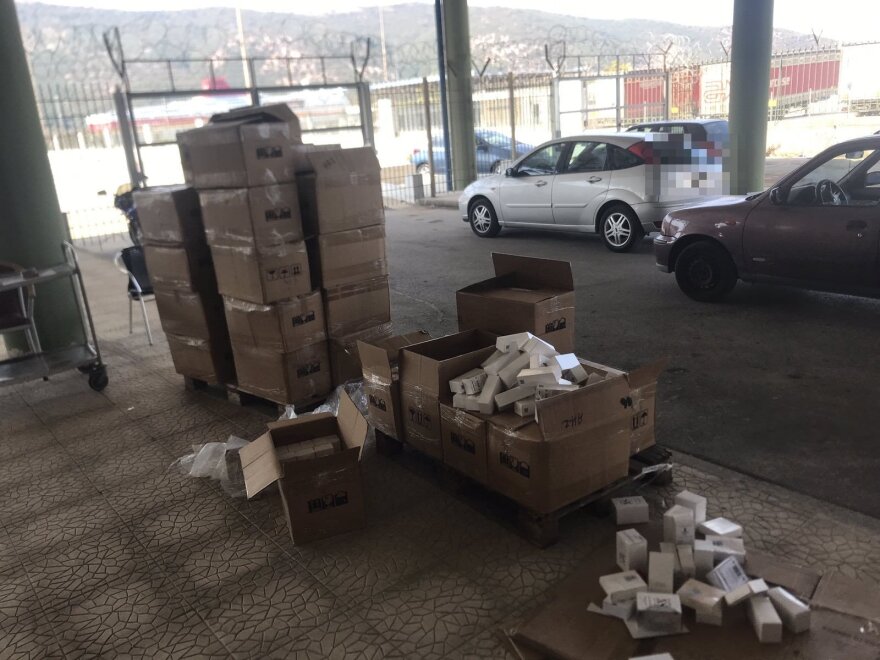 Ηγουμενίτσα: Παραποιημένα προϊόντα βρέθηκαν σε φορτηγό