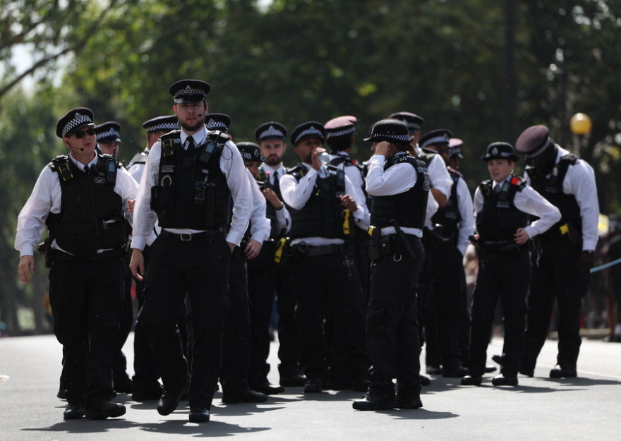 Βρετανία: Σε κρίσιμη κατάσταση γυναίκα που μαχαιρώθηκε στο καρναβάλι του Νότινγκ Χιλ - Δείτε βίντεο και φωτογραφίες