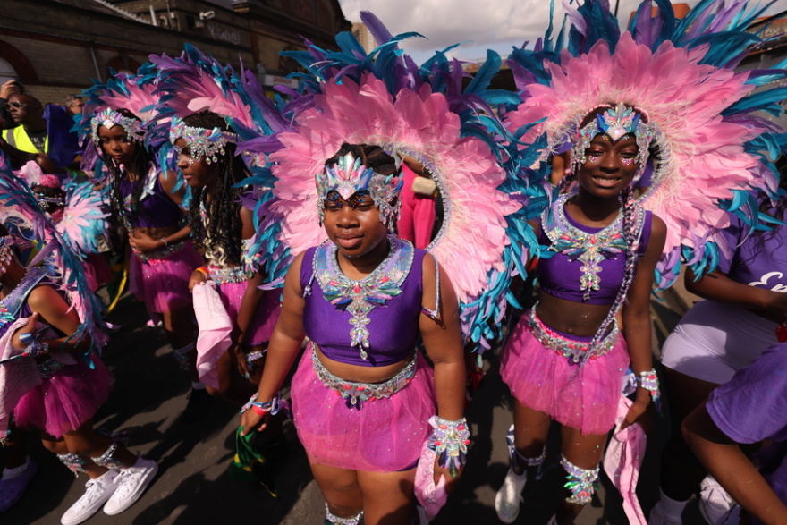Βρετανία: Σε κρίσιμη κατάσταση γυναίκα που μαχαιρώθηκε στο καρναβάλι του Νότινγκ Χιλ - Δείτε βίντεο και φωτογραφίες