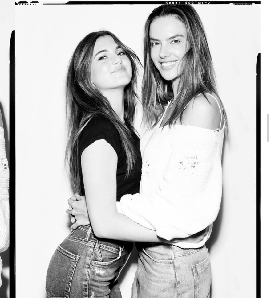 Αλεσάντρα Αμπρόσιο: Η ανάρτηση για τα 16α γενέθλια της κόρης της - Σ' αγαπώ περισσότερο απ' όσο μπορούν να εκφράσουν οι λέξεις