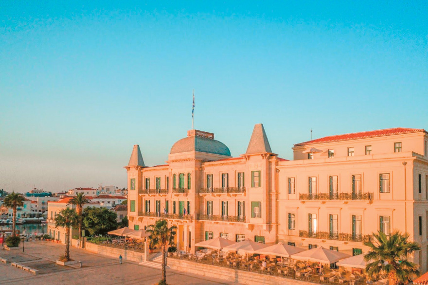 Σπέτσες: Ποιος θα σώσει το ιστορικό σπίτι του Ανάργυρου