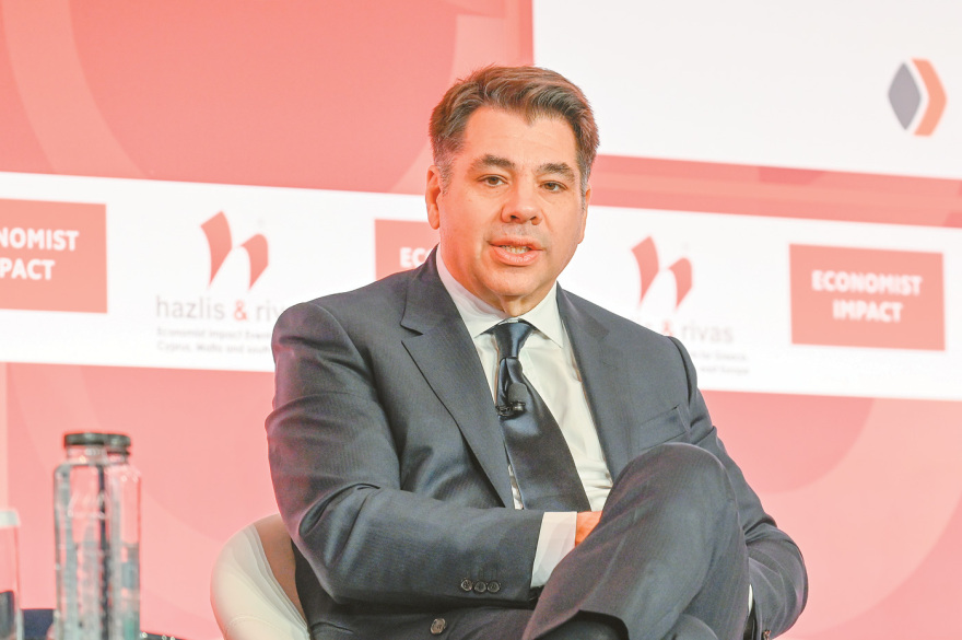 Εκλογές ΗΠΑ: Κάμαλα Χάρις και Ντόναλντ Τραμπ «σφάζονται» για δύο Έλληνες