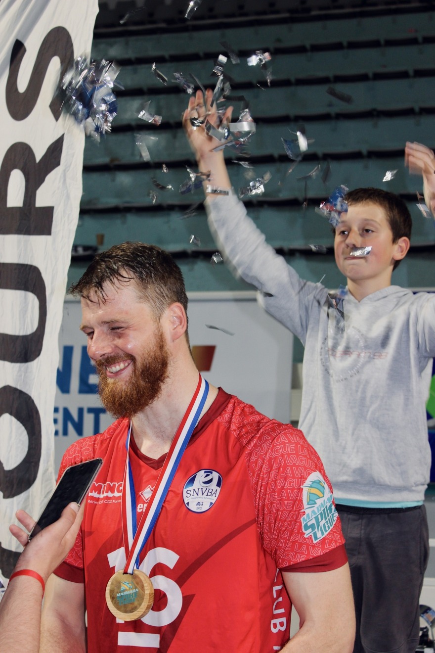 Γαλλία: Στέφθηκε πρωταθλητής με το απόλυτο αουτσάιντερ και έγινε… παπάς!