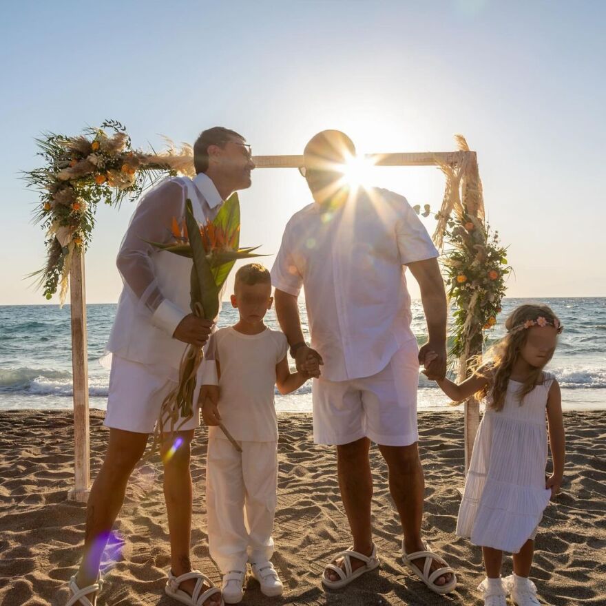 Παντελής Τουτουντζής: Η αγάπη σας μας δυναμώνει, γράφει μετά τον γάμο με τον σύντροφό του