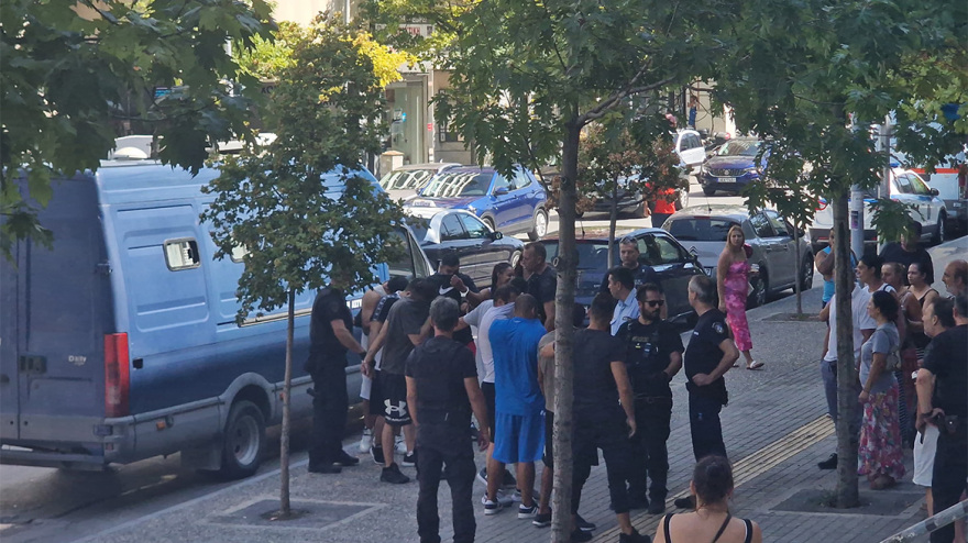 Θεσσαλονίκη: Στα δικαστήρια τα μέλη των εγκληματικών οργανώσεων που εξάρθρωσε η ΕΛΑΣ - Δείτε φωτογραφίες και βίντεο