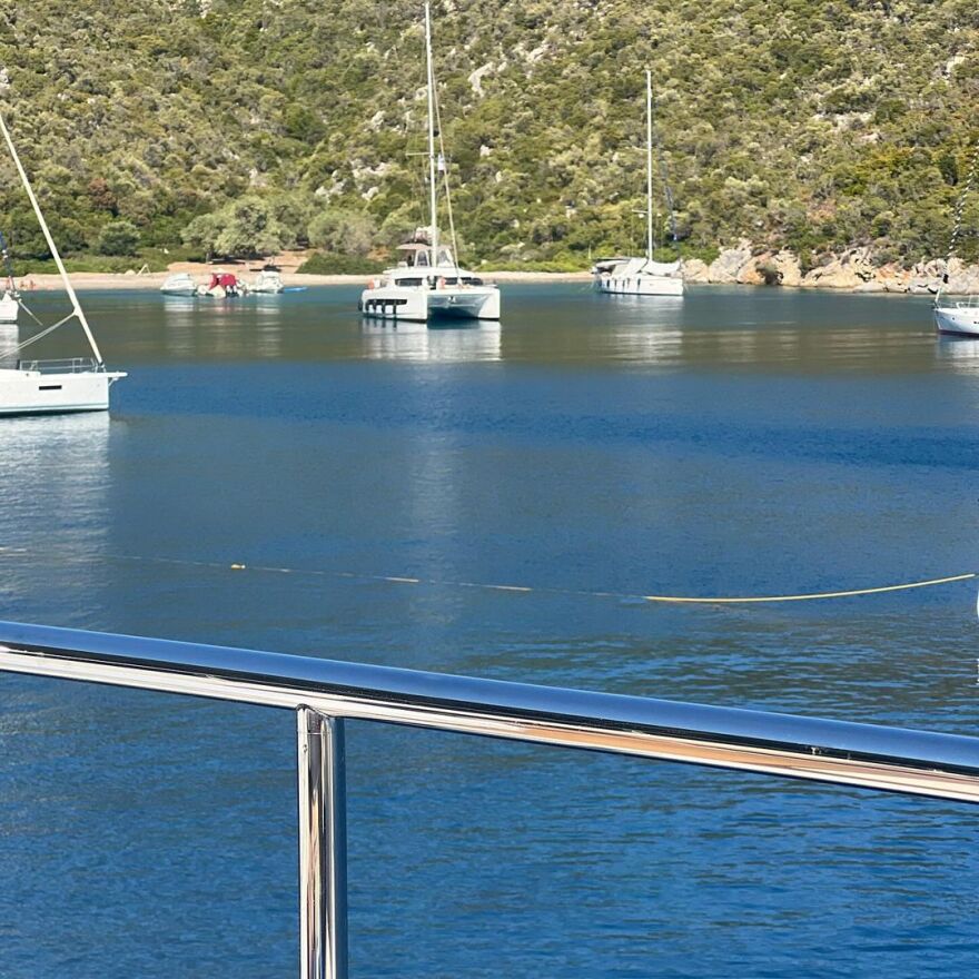 Νικολέττα Καρρά: Ποζάρει χωρίς μακιγιάζ από τις διακοπές της