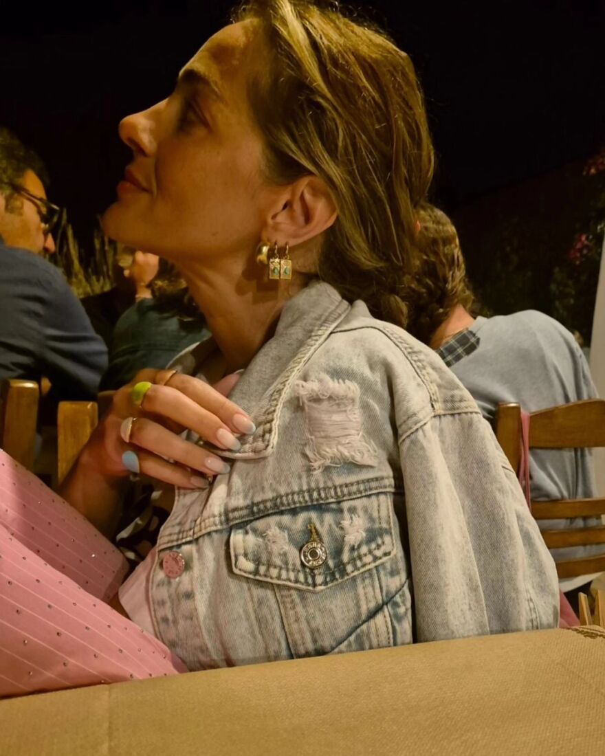 Νατάσσα Μποφίλιου: Μέσα σε λίγες μέρες ζήσαμε έναν αιώνιο Αύγουστο, γράφει σε ανάρτηση από τις διακοπές της