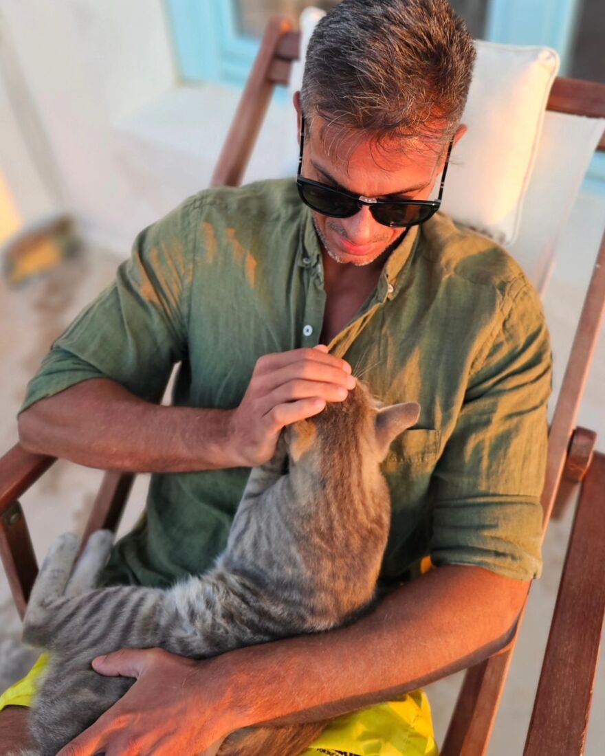 Νατάσσα Μποφίλιου: Μέσα σε λίγες μέρες ζήσαμε έναν αιώνιο Αύγουστο, γράφει σε ανάρτηση από τις διακοπές της