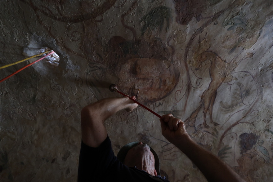 Ισραήλ: Ανοίγουν για το κοινό αρχαίοι τάφοι με τοιχογραφίες μορφών της ελληνικής μυθολογίας