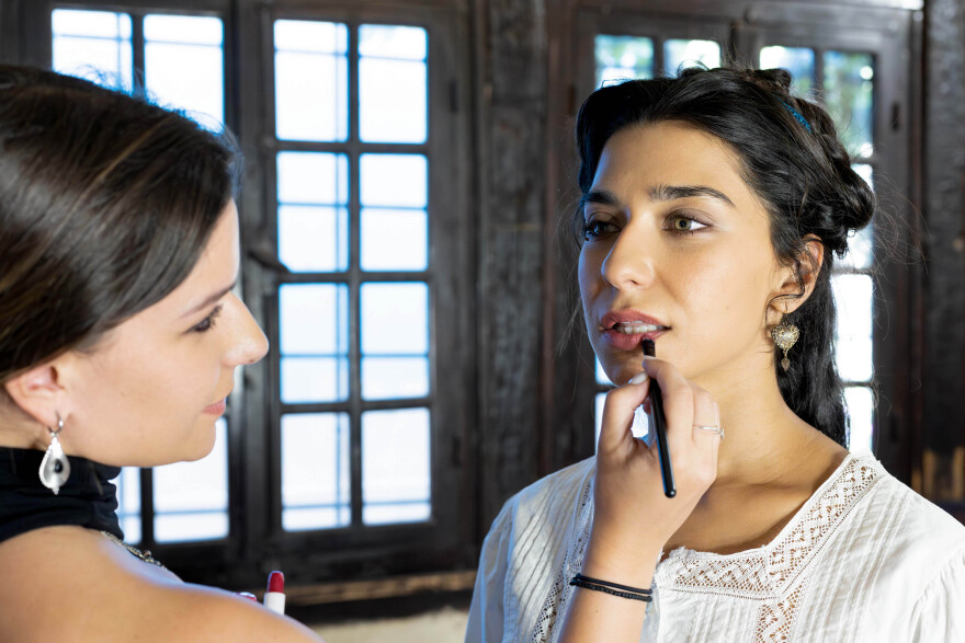 Η Μάγισσα - Φλεγόμενη Καρδιά: Δείτε φωτογραφίες από τα γυρίσματα της νέας σειράς