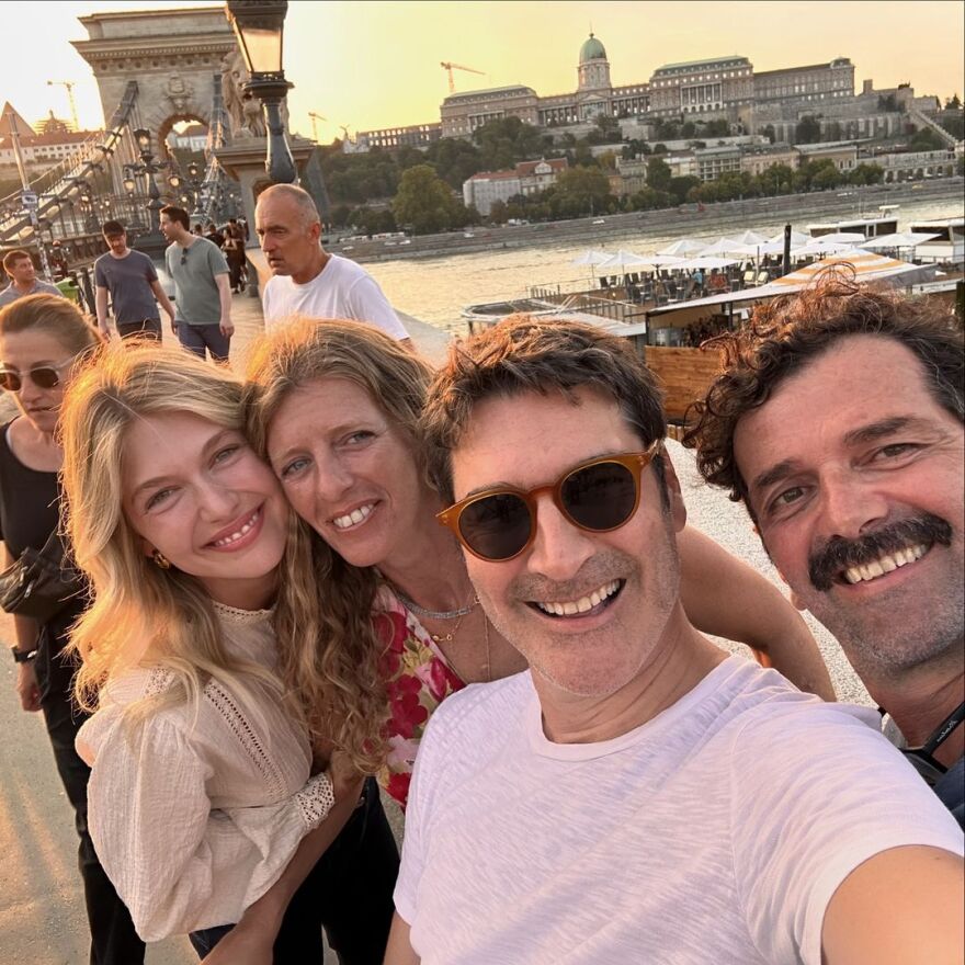 Maestro: Τα στιγμιότυπα του Χριστόφορου Παπακαλιάτη από τα γυρίσματα στη Βουδαπέστη