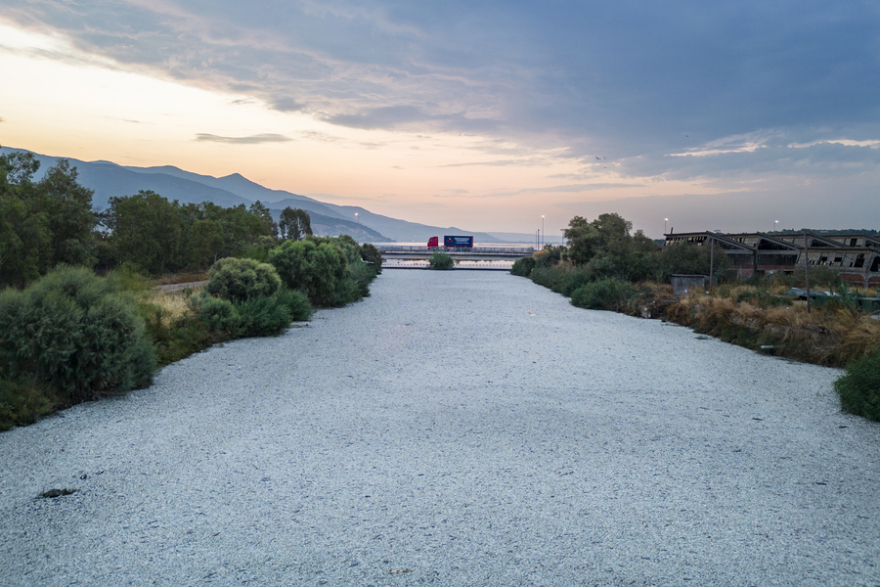 Θεσσαλία: Περιβαλλοντική καταστροφή, λέει καθηγητής του ΑΠΘ για τον Παγασητικό - «Καλύτερα να αποτεφρωθούν τα ψάρια»
