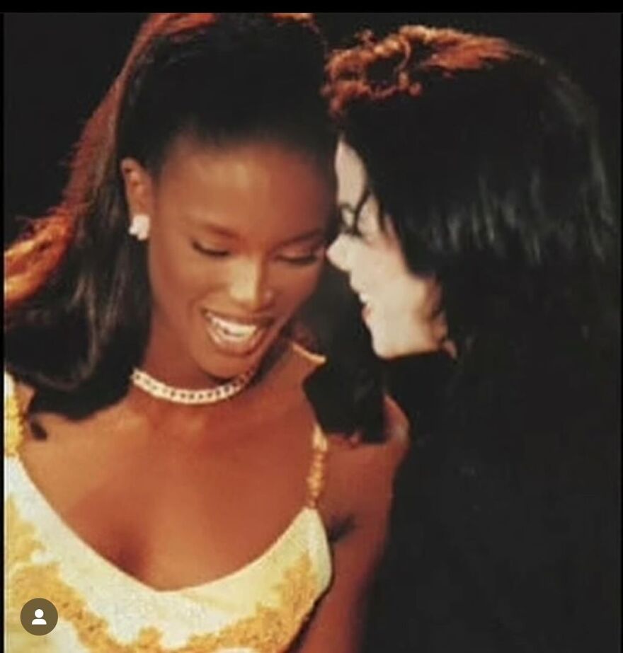 Ναόμι Κάμπελ για την επέτειο των γενεθλίων του Μάικλ Τζάκσον: Για πάντα στις καρδιές μας 