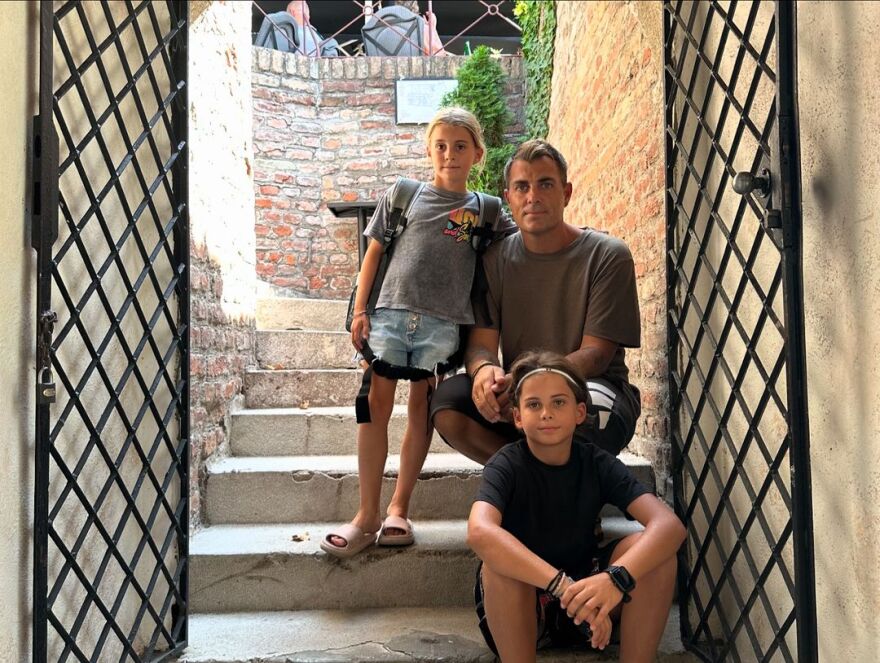 Στέλιος Χανταμπάκης – Όλγα Πηλιάκη: Πρώτη στάση στο Βελιγράδι στον δρόμο για την Ισπανία