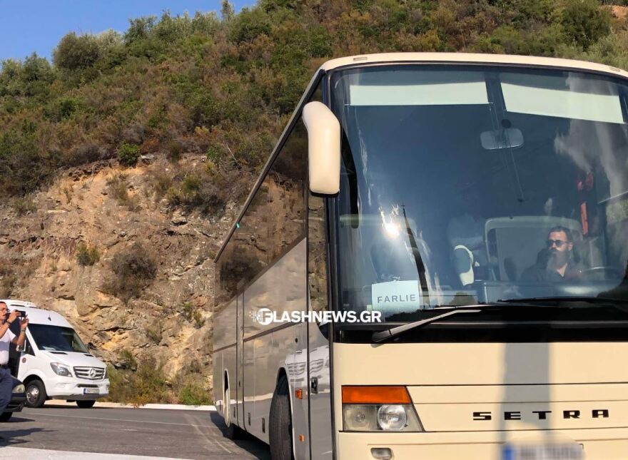 Χανιά: Δύο προσαγωγές για χρήση drone στον γάμο Κασσελάκη