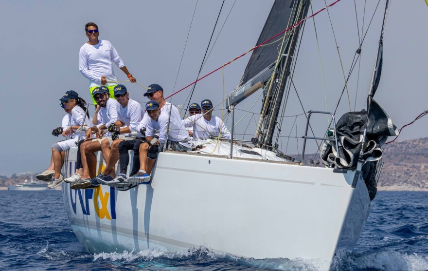 Διεθνής Ιστιοπλοϊκός Αγώνας Άνδρου: Η ναυτοσύνη των ιστιοπλόων μας επιβραβεύτηκε στις πρώτες κούρσες