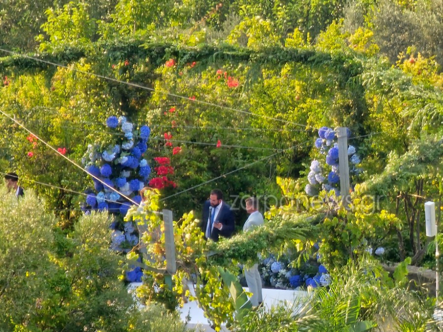 Στέφανος Κασσελάκης - Τάιλερ Μακμπέθ: Παντρεύτηκαν στον Βοτανικό Κήπο των Χανίων, δείτε βίντεο και φωτογραφίες