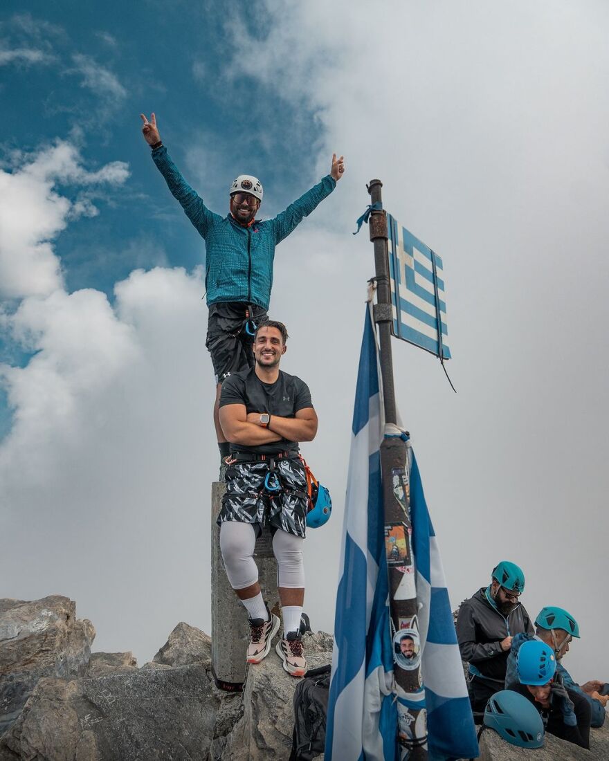Ηλίας Βρεττός: Ανέβηκε στον Όλυμπο μαζί με τη σύζυγό του