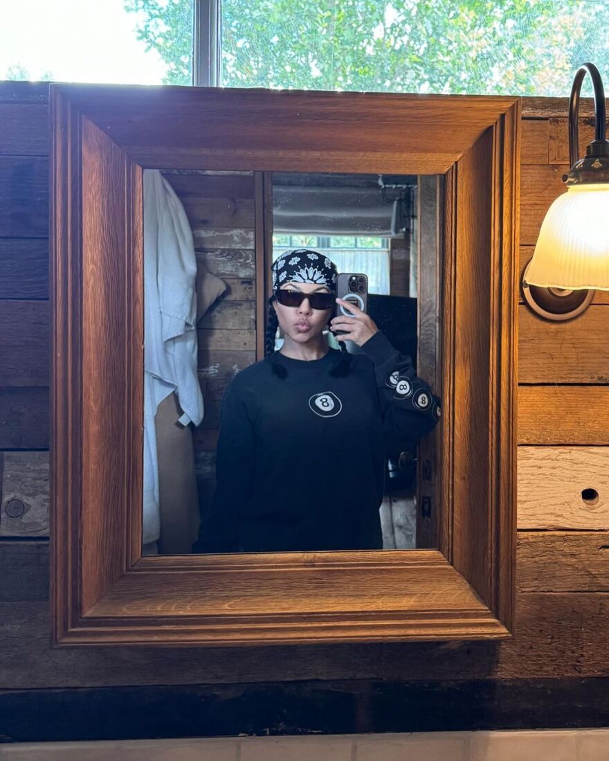 Κόρτνεϊ Καρντάσιαν: Πήγε με τον Τράβις Μπάρκερ για κυνήγι σε αγρόκτημα 