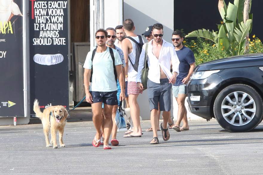 Στέφανος Κασσελάκης - Τάιλερ Μακμπέθ: Με beach party έπεσε η αυλαία των τετραήμερων γαμήλιων εορτασμών