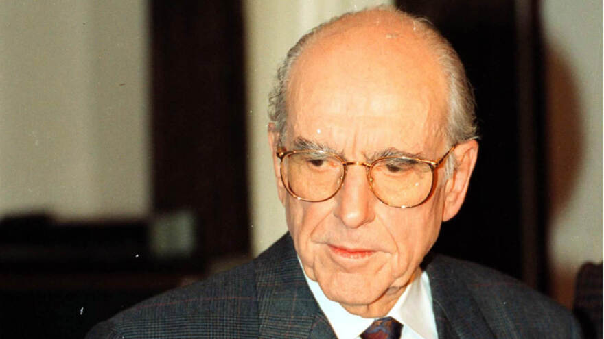 ΠΑΣΟΚ, το κόμμα - φαινόμενο που άλλαξε την Ελλάδα έγινε 50 χρόνων: H άνοδος, η πτώση και το άδηλο αύριο