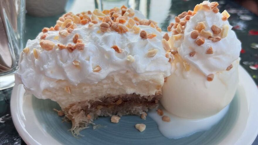 Γιώργος Παπαγεωργίου: Tο φετινό μας καλοκαίρι, έγραψε για τις διακοπές του με τη Δανάη Μιχαλάκη και την κόρη τους