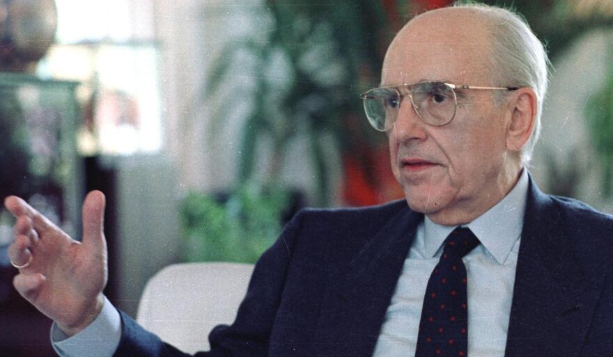 ΠΑΣΟΚ, το κόμμα - φαινόμενο που άλλαξε την Ελλάδα έγινε 50 χρόνων: H άνοδος, η πτώση και το άδηλο αύριο