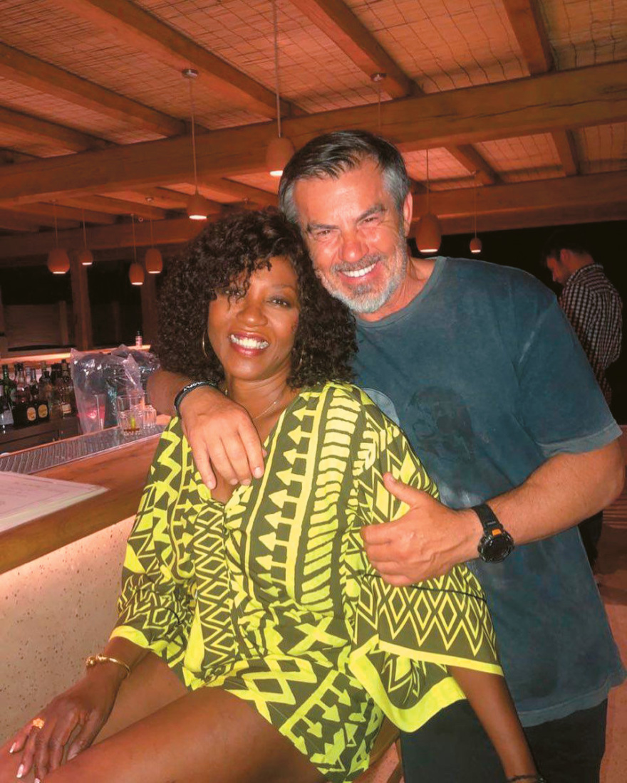 Εμμανουήλ Καραλής: «Καθόμασταν στο παγκάκι και κλαίγαμε» - Η ιστορία του