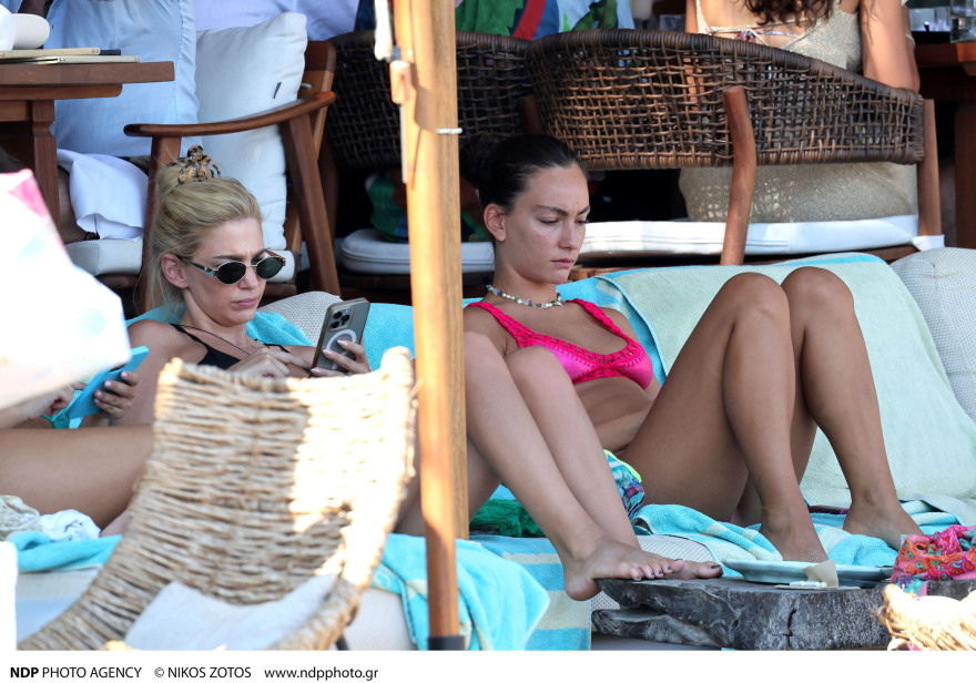 Κωνσταντίνος Βασάλος: Oι διακοπές με τη νέα του σύντροφο στη Μύκονο - Δείτε φωτογραφίες