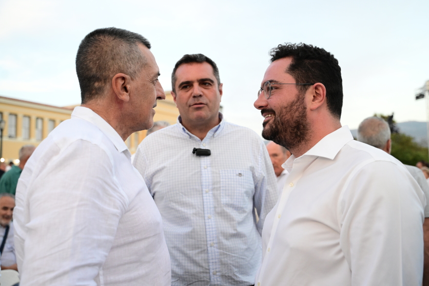 50 χρόνια ΠΑΣΟΚ, η εκδήλωση στο Ζάππειο: Έχουμε ευκαιρία να πρωταγωνιστήσουμε, είπε ο Σημίτης - Δείτε βίντεο