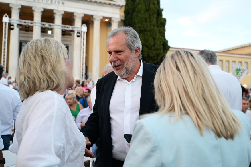 50 χρόνια ΠΑΣΟΚ, η εκδήλωση στο Ζάππειο: Έχουμε ευκαιρία να πρωταγωνιστήσουμε, είπε ο Σημίτης - Δείτε βίντεο