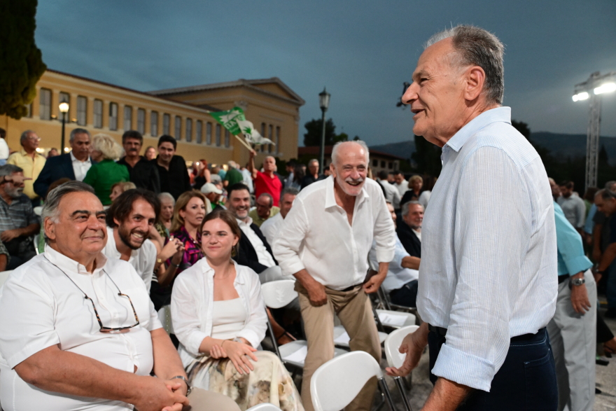 50 χρόνια ΠΑΣΟΚ, η εκδήλωση στο Ζάππειο: Έχουμε ευκαιρία να πρωταγωνιστήσουμε, είπε ο Σημίτης - Δείτε βίντεο