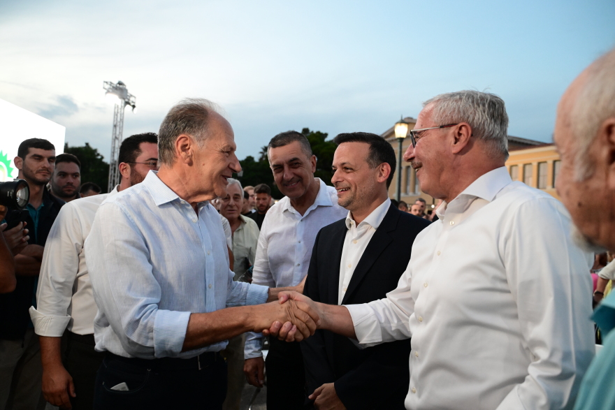 50 χρόνια ΠΑΣΟΚ, η εκδήλωση στο Ζάππειο: Έχουμε ευκαιρία να πρωταγωνιστήσουμε, είπε ο Σημίτης - Δείτε βίντεο