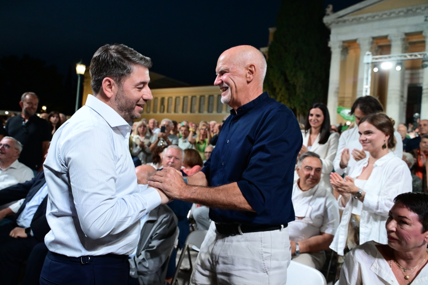 50 χρόνια ΠΑΣΟΚ, η εκδήλωση στο Ζάππειο: Έχουμε ευκαιρία να πρωταγωνιστήσουμε, είπε ο Σημίτης - Δείτε βίντεο