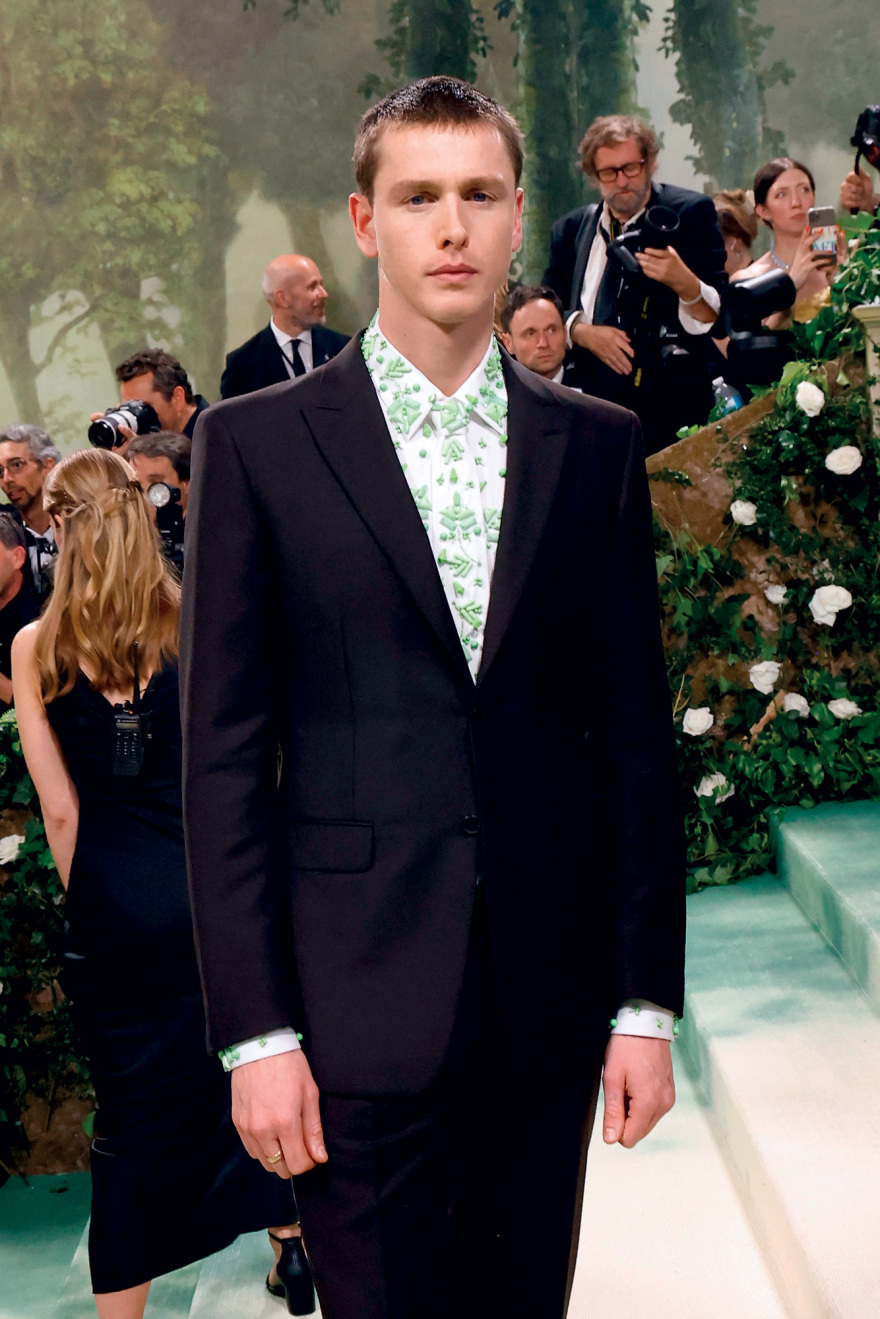 Ποιος είναι ο ταχέως ανερχόμενος ηθοποιός Χάρις Ντίκινσον