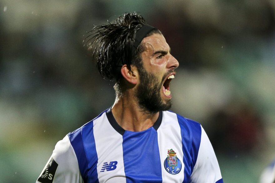 Ολυμπιακός: Ανακοίνωσε τον Σέρτζιο Ολιβέιρα 