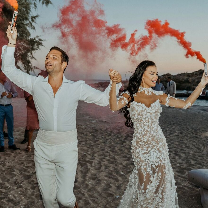 Ευθύμης Ζησάκης: Η ανάρτηση για την πρώτη επέτειο του γάμου του - Πέρασε κιόλας ένας χρόνος, γράφει