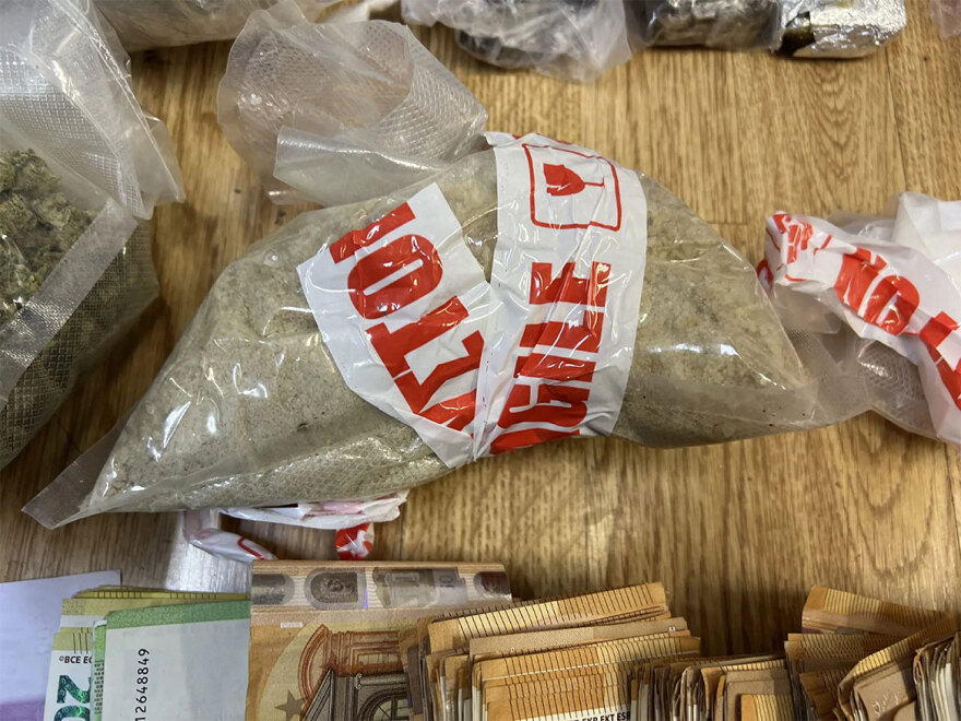 Σε Αθήνα και Αγία Παρασκευή εντοπίστηκε η ροζ κοκαΐνη - Δείτε φωτογραφίες