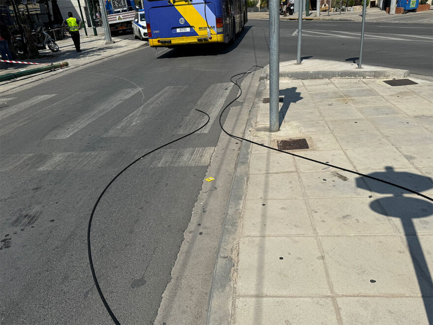 Νέα Φιλαδέλφεια: Τρόλεϊ έριξε κολώνα και τραυματίστηκε 14χρονη