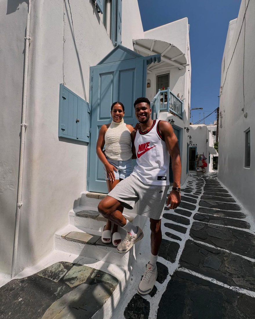 Αντετοκούνμπο: Διακοπές στη Μύκονο μαζί με την Μαράια - Δείτε φωτογραφίες 