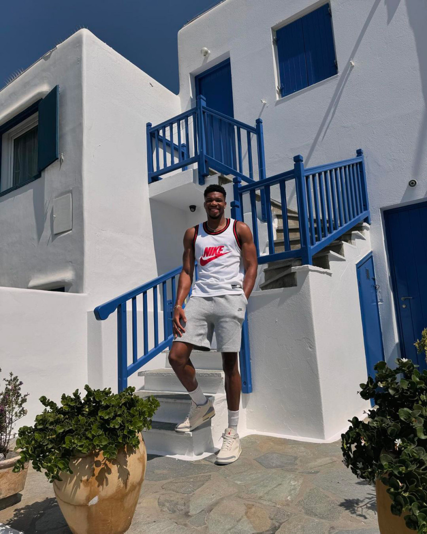 Αντετοκούνμπο: Διακοπές στη Μύκονο μαζί με την Μαράια - Δείτε φωτογραφίες 