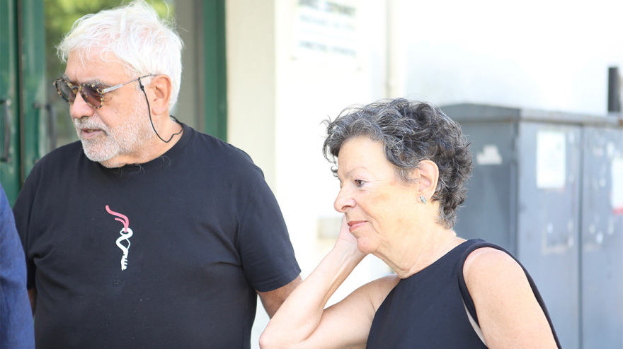 Δάνης Κατρανίδης: Πλήθος κόσμου και συγκίνηση στην κηδεία του ηθοποιού - Φωτογραφίες και βίντεο