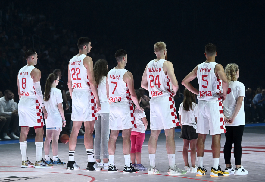 Πέτροβιτς: Συγκίνηση και λάμψη αστέρων του παρελθόντος στο φιλικό στη μνήμη του - Στο Ζάγκρεμπ και ο Γκάλης - Βίντεο, φωτογραφίες 