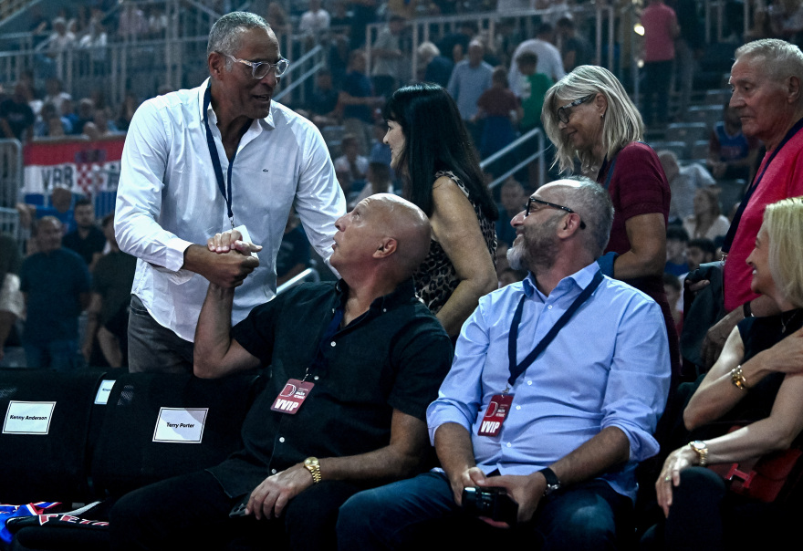 Πέτροβιτς: Συγκίνηση και λάμψη αστέρων του παρελθόντος στο φιλικό στη μνήμη του - Στο Ζάγκρεμπ και ο Γκάλης - Βίντεο, φωτογραφίες 