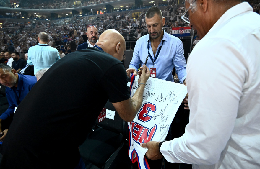 Πέτροβιτς: Συγκίνηση και λάμψη αστέρων του παρελθόντος στο φιλικό στη μνήμη του - Στο Ζάγκρεμπ και ο Γκάλης - Βίντεο, φωτογραφίες 